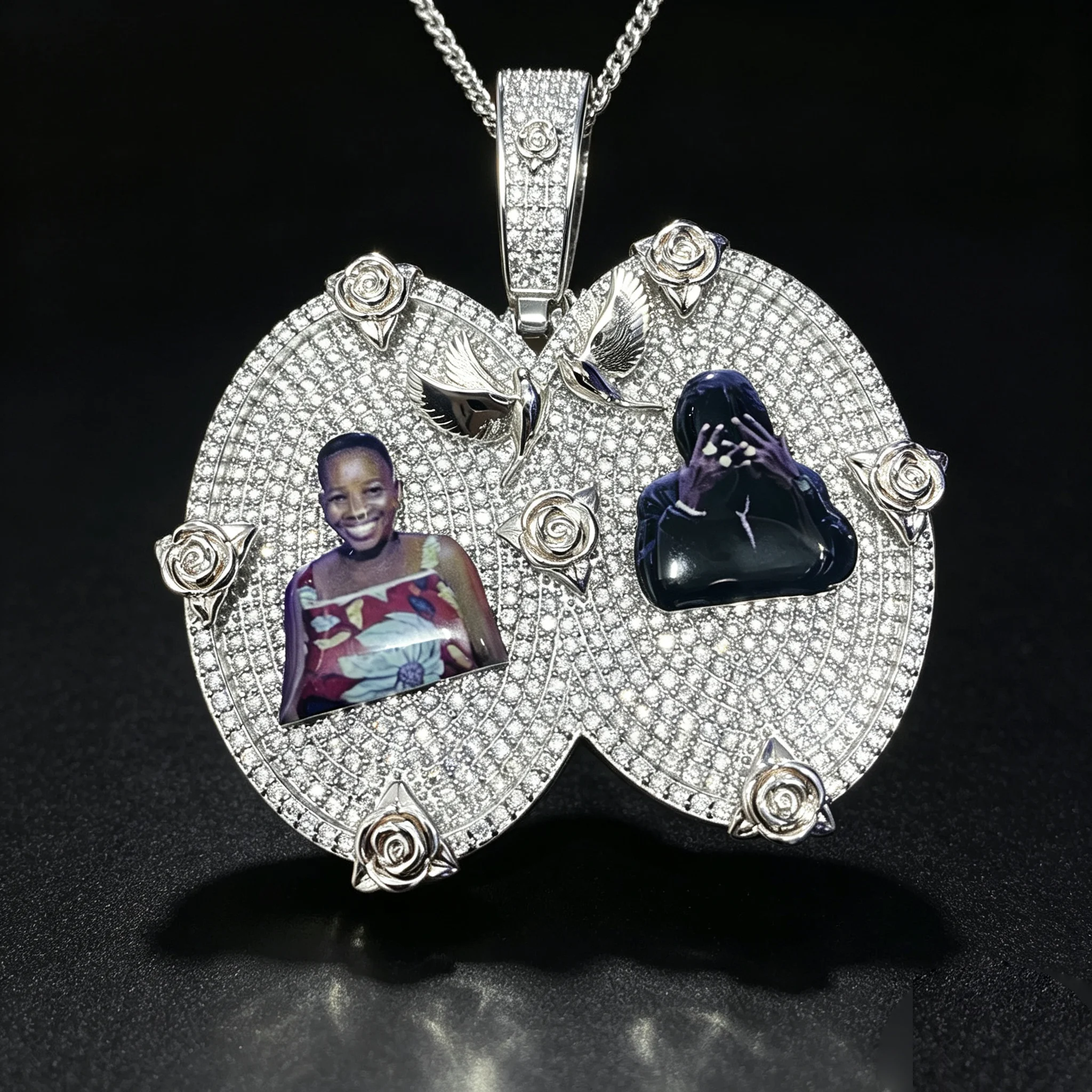 Uwin Custom Double Heart 2 Photos Pendant Necklace Iced Out HipHop Memory Charm with Angel Wings Rose Decor for Men Women