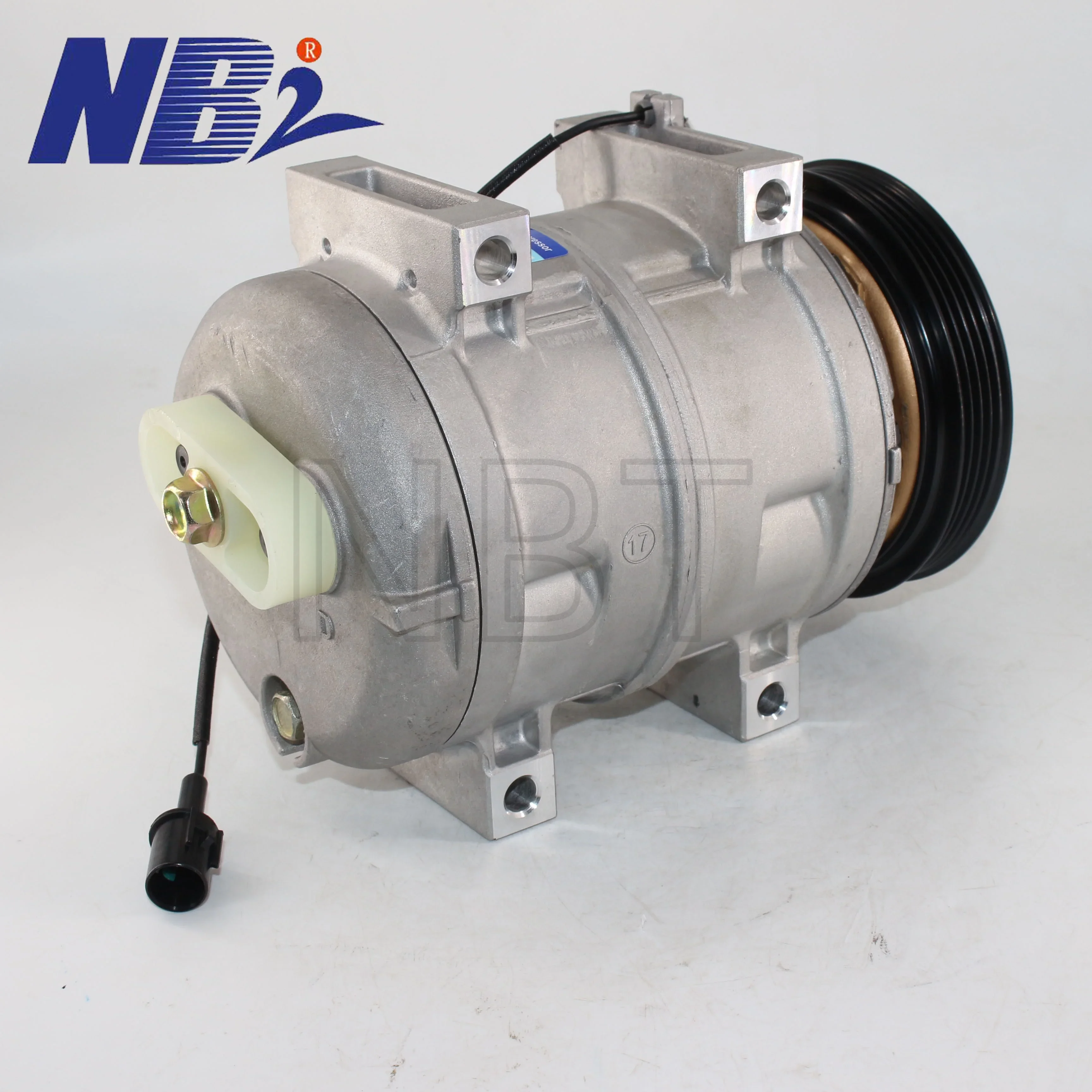 

New Dongfeng Kinland Heavy Duty Truck Air Conditioning Compressor 8104010-C0107 12V/24V Voltage