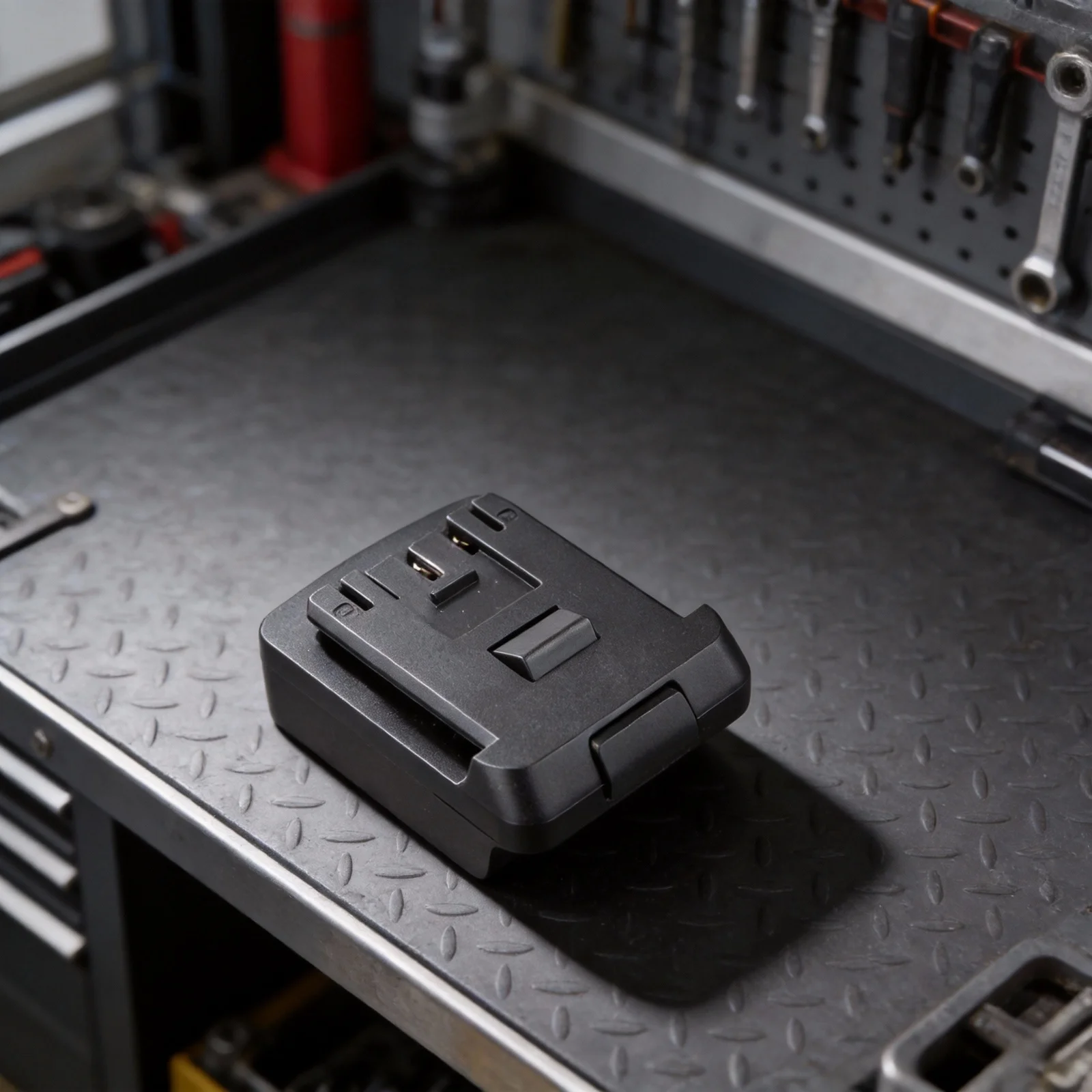 

18V Battery Converter Battery Adapter Battery Connection Approx 90*60mm 18V 20V Voltage Compatibility Anti-slip Design