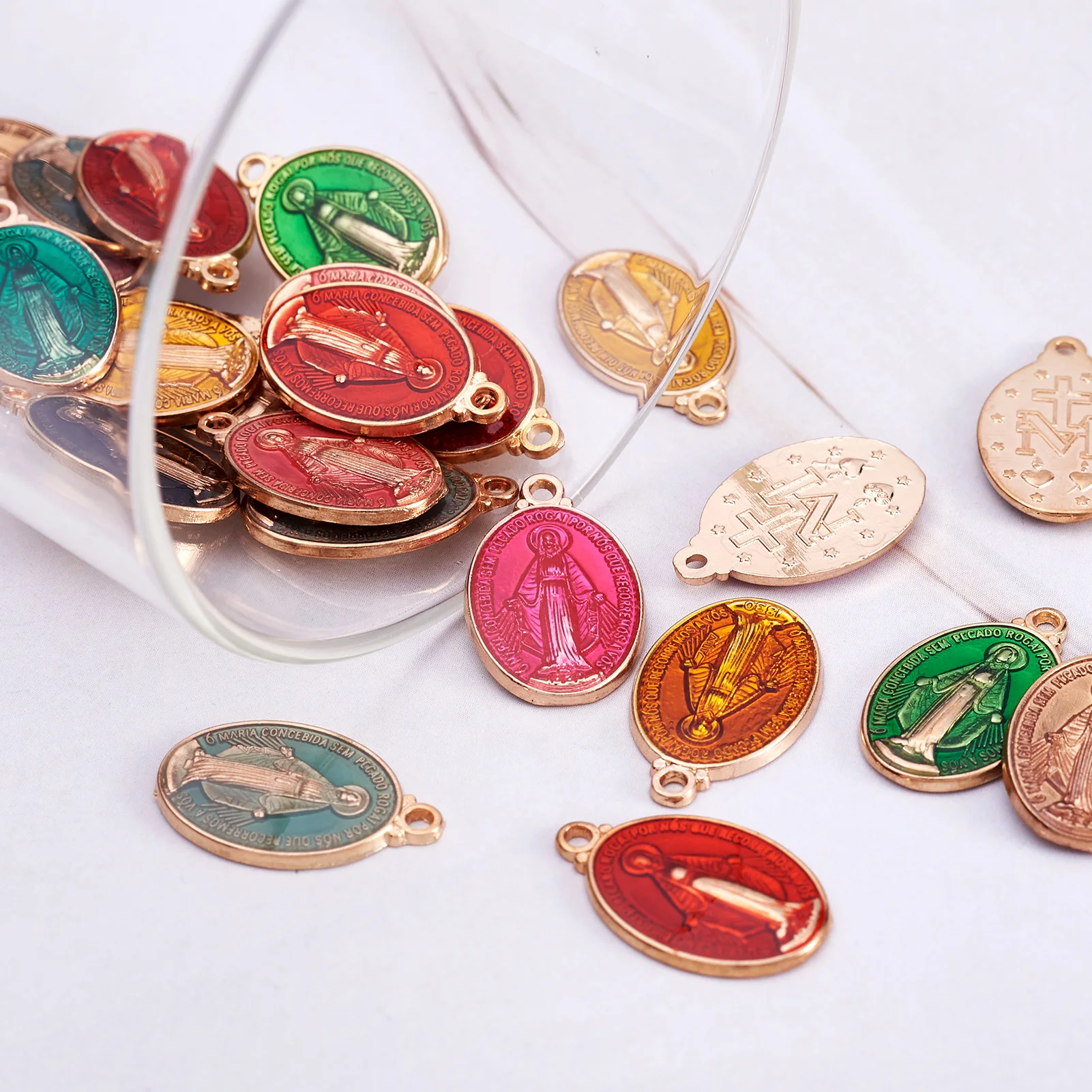 100pcs Brass Oval with Saint Charms Enamel Pendants Long-Lasting Plated for Women Men Necklace Bracelet Accessories 19.5x12x2mm