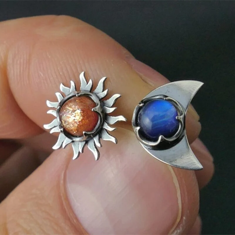 

Sun and Moon Earring Silver Color Moonstone Crystal Studs Earrings for Women Girl Party Fashion Boho Jewelry Gifts Female Bijoux