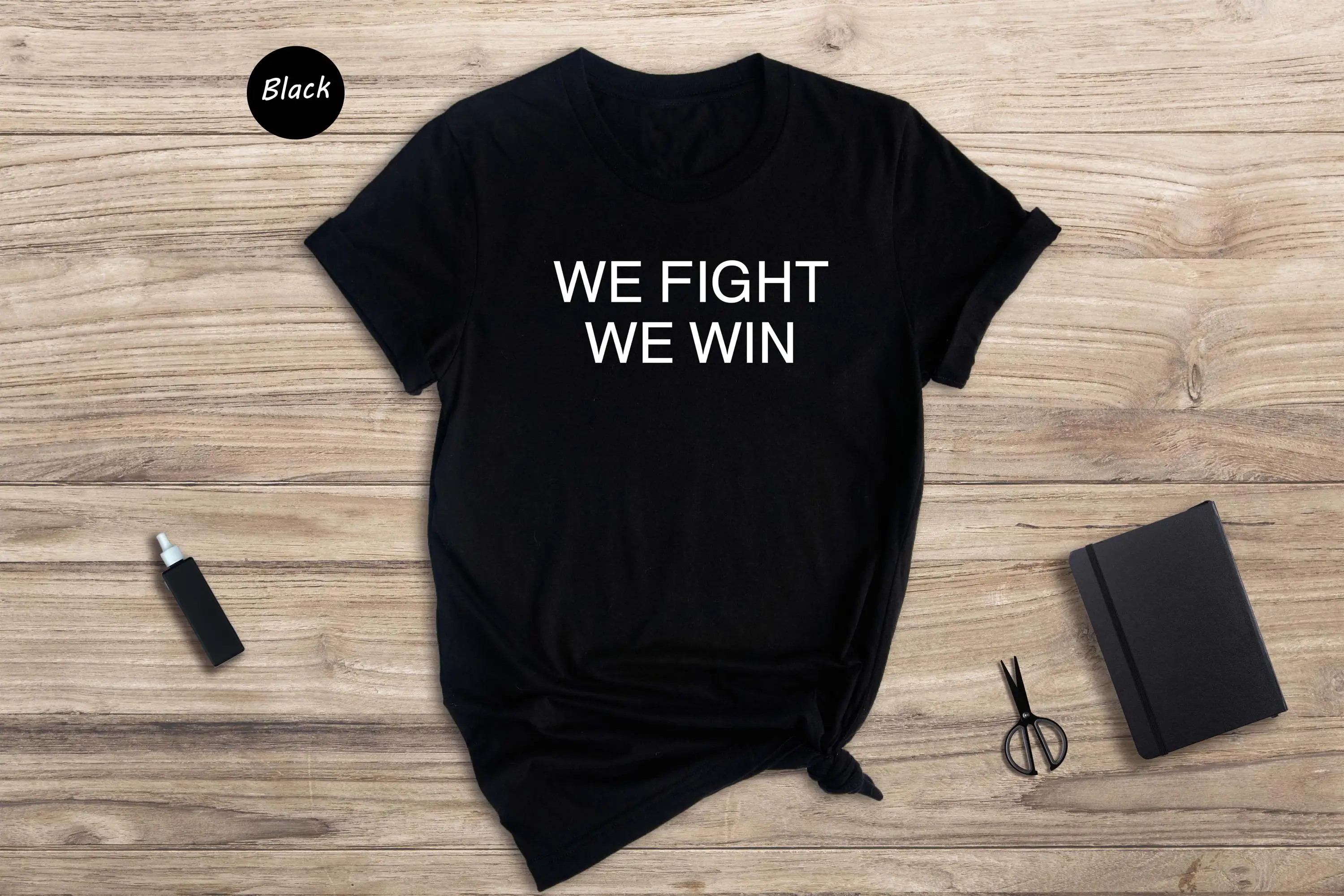 

Футболка We Fight Win DemocraT Political Vote 2025 выборы синего цвета