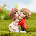 Dancing Kiss White