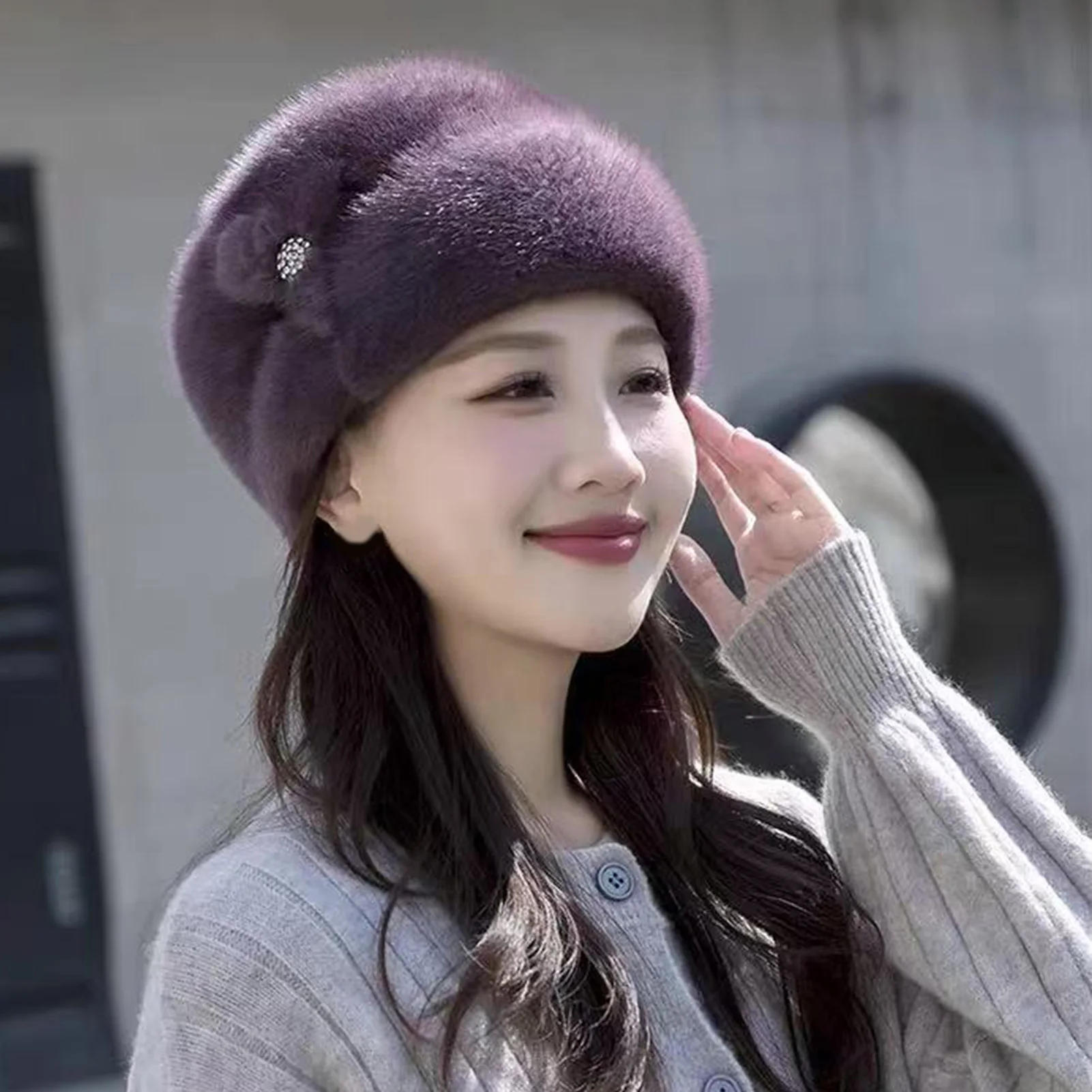 قبعة شتوية نسائية من المينك الصناعي، قبعة صغيرة مرنة دافئة أنيقة للأم، قبعة جمجمة ناعمة قابلة للتمدد للسيدات في منتصف العمر وكبار السن