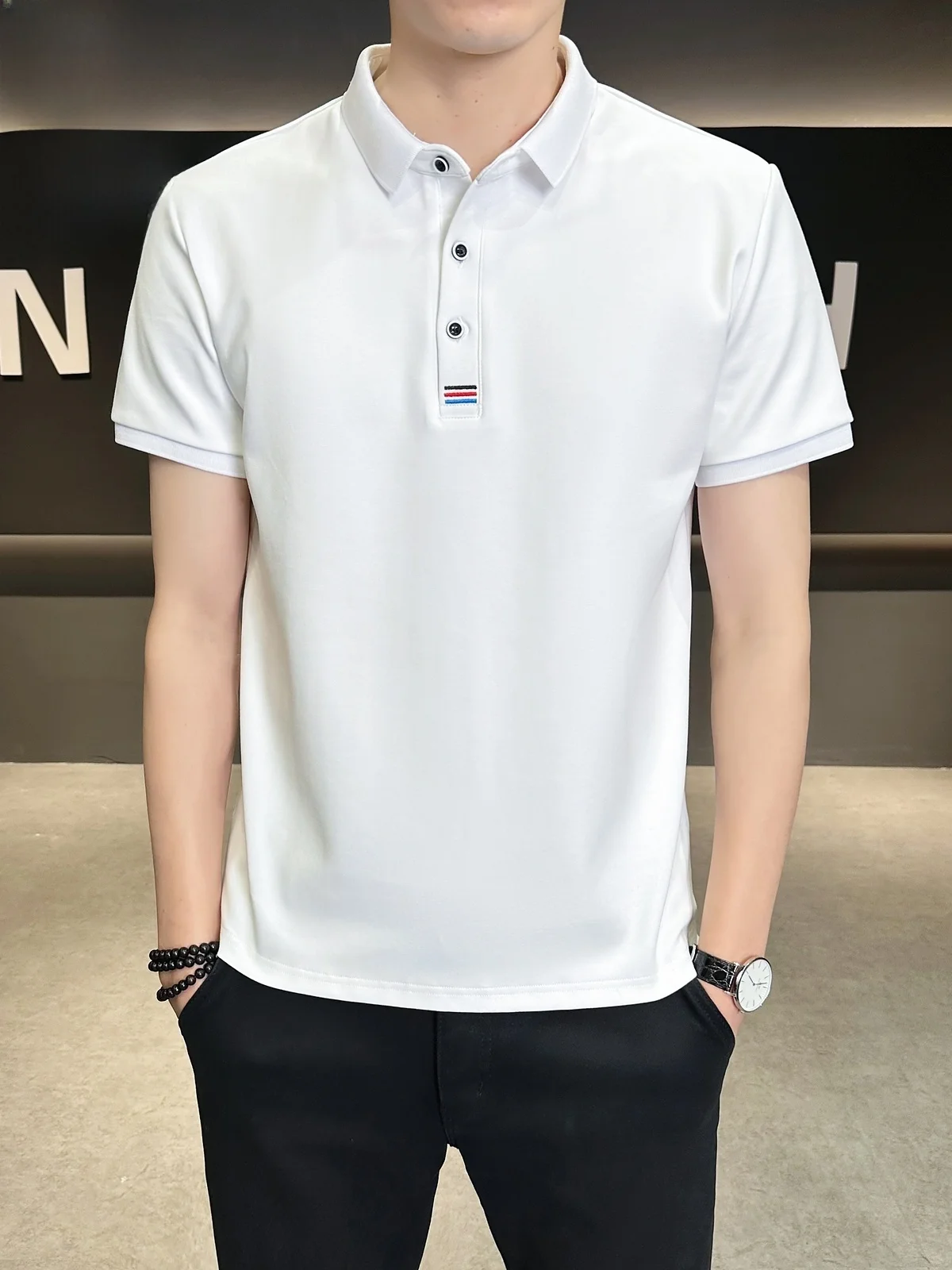 

irt ort Sve Men's T-irt White Busin Trend Summer Faion Loose Fit Button up No Iron Treaent Cotto...