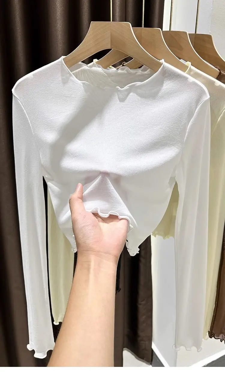 Damen-Oberteil aus kurzem, seidigem Mesh-Stoff, dünne, transparente Sommerbluse mit Rüschen und Spitze, lässiges Innenkleidungsstück, geeignet als Unterhemd oder zum Tragen unter einem Kleid, bietet Sonnenschutz, weiches Oberteil. – Detail 6