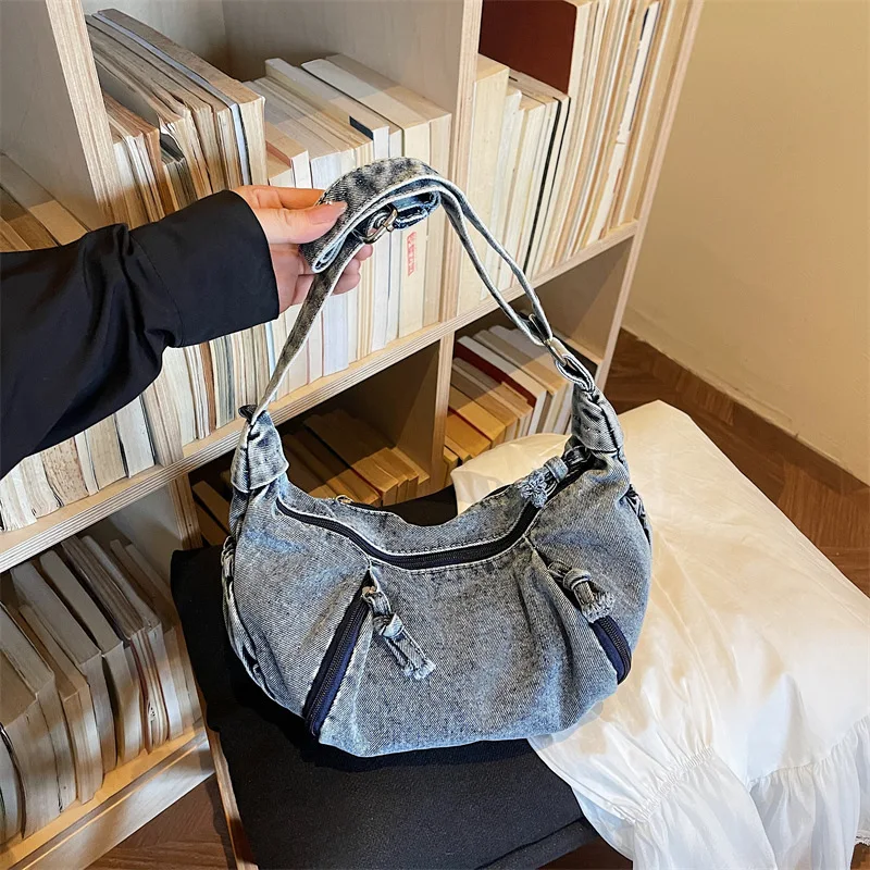 

New Large Capacity Denim Crossbody Bag for Women Casual Trendy Dumpling Bag for College Students Daily Commuting Shoulder Bag