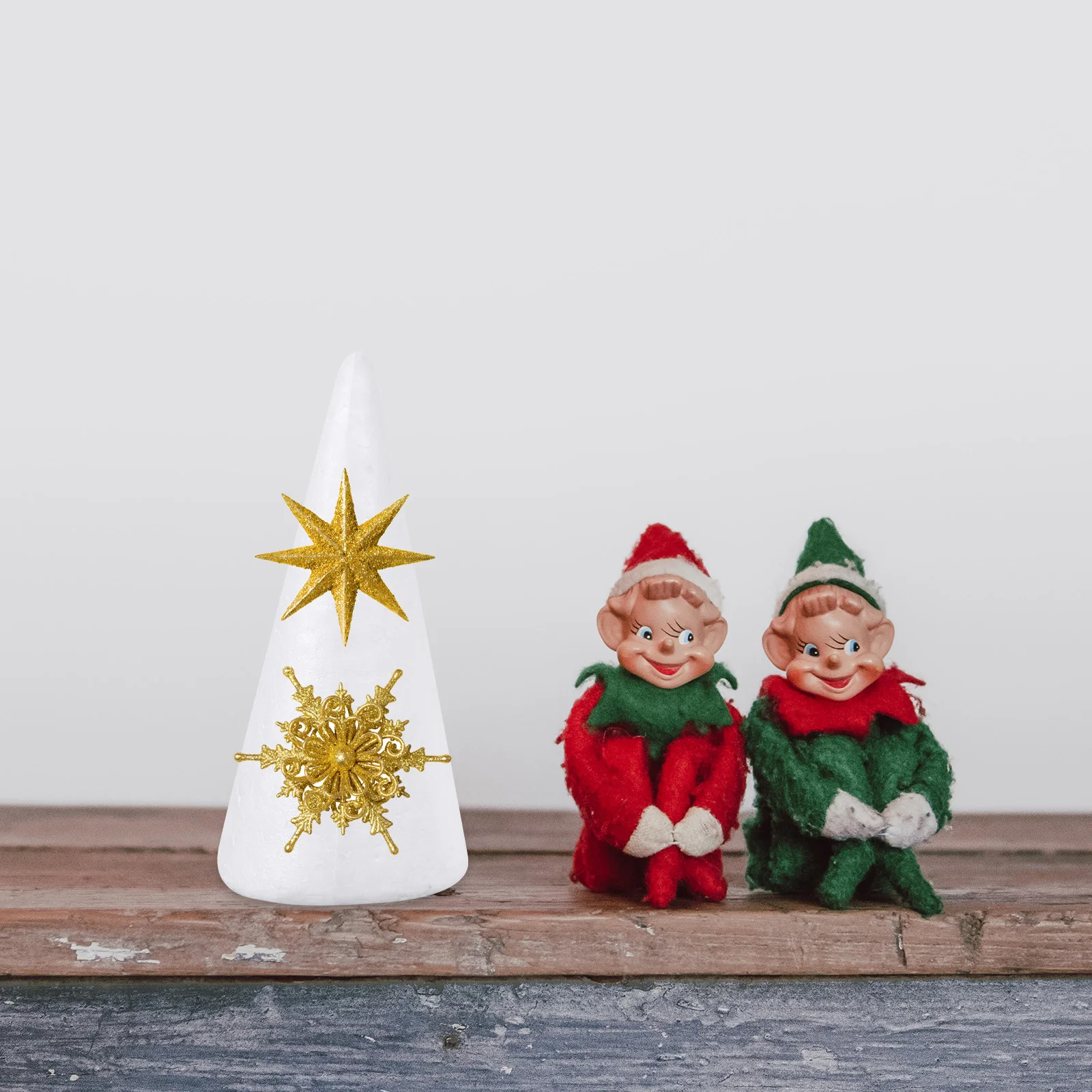 

24Pcs Christmas Decorations Craft Cones for DIY Ornaments Smooth Surface Safe for Kids Cone Craft Ornament DIY Cone
