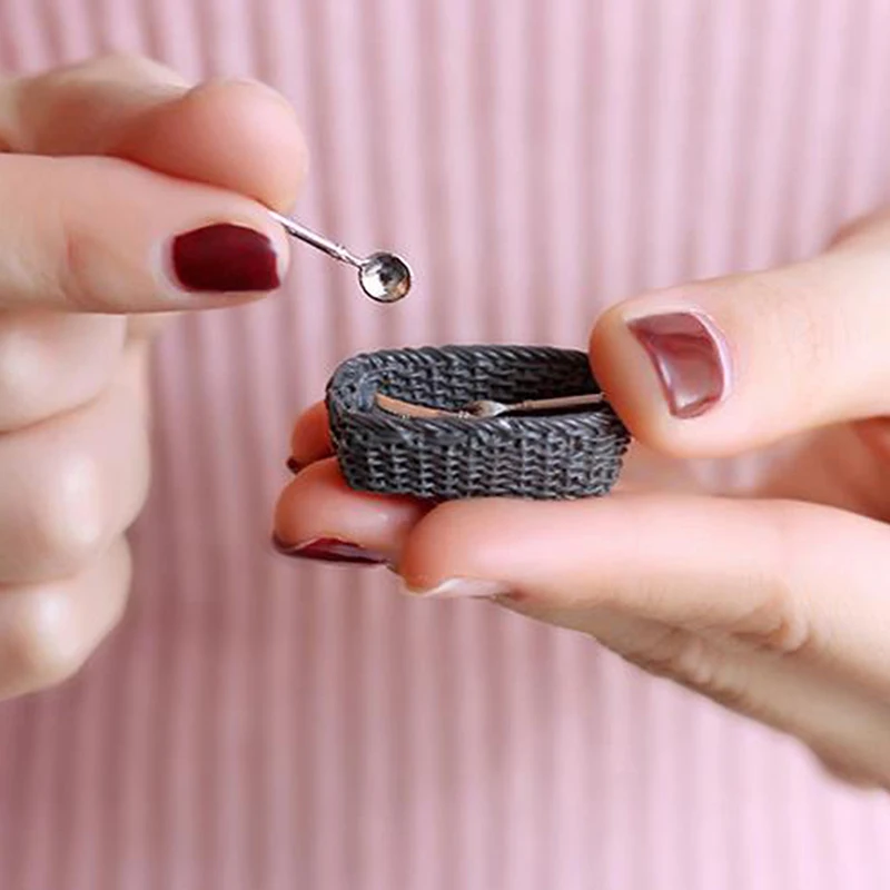 1 conjunto mini talheres faca garfo colher brinquedo das crianças para casa de boneca decoração do vintage casa de bonecas miniaturas cesta de talheres e talheres