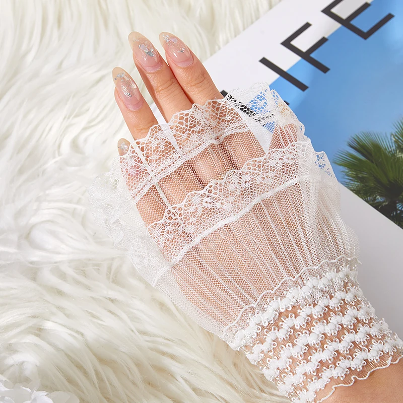 1 Pair Nail Photo Glove Beautiful Gentle Fake Decorative Lace Flare Cuffs Sexy Nail Art Accessories Photography Props