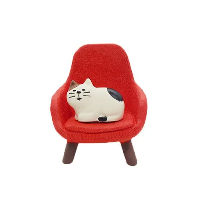 1pc Zakka Japan Cat Sofa Japan Kawaii Miniature Figurines Resin Craft Bookshelf Decoration Collectible Scene Decoration