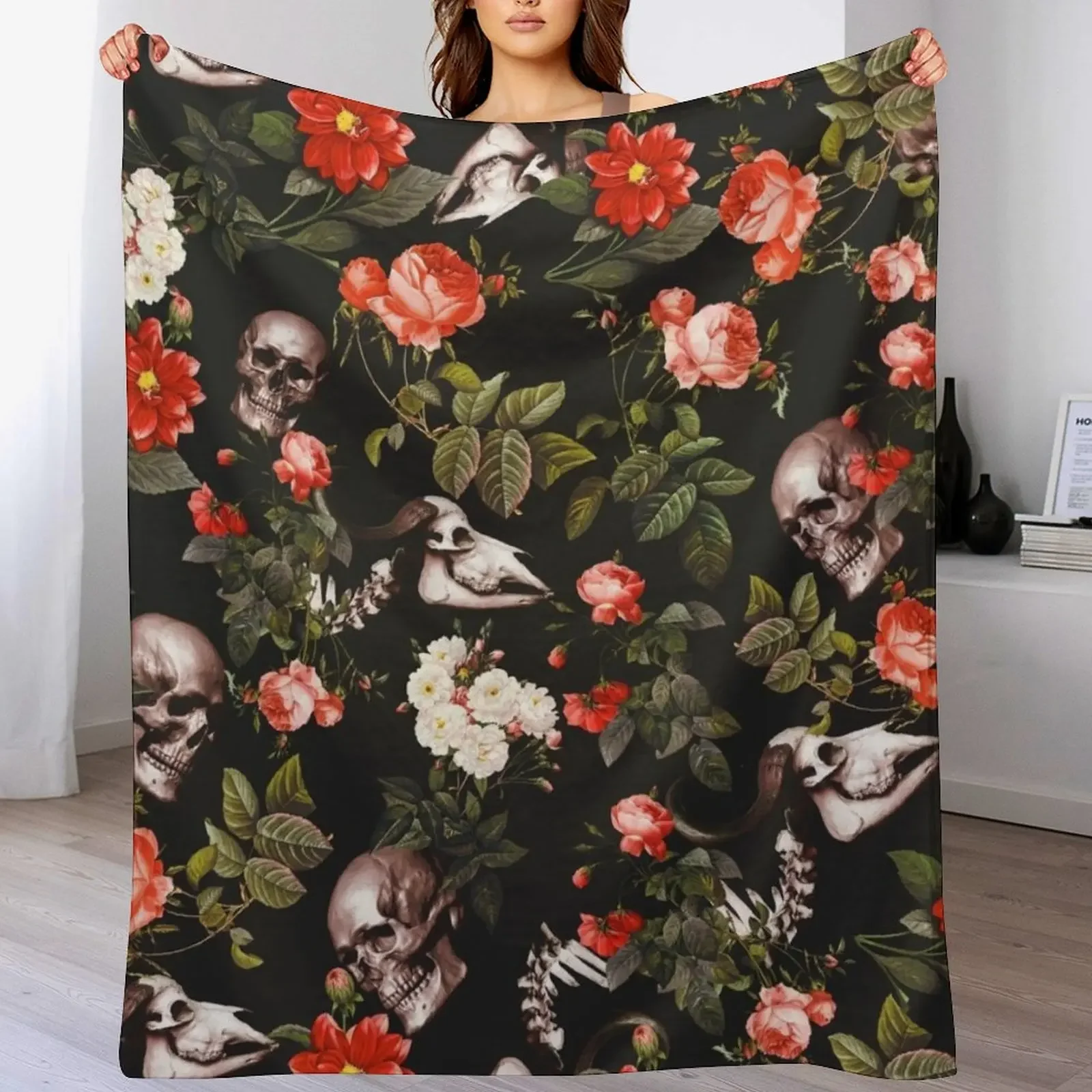 

Skull and Floral Pattern Throw Blanket Furry Bed linens decorative Polar Blankets
