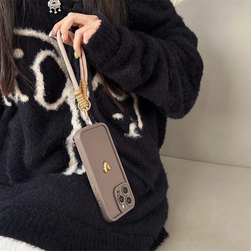 Niedliche koreanische 3D Goldene Herz-Softcase für iPhone 16 17 18 Pro Max 15 14 13 12 11 Pro 7 8 Plus mit Handgelenkschlaufe und Hängeband. – Detail 5