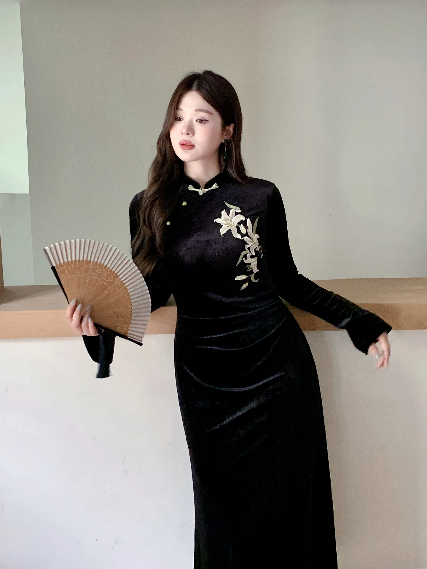 

Bla Velvet с вышивкой на талии Dr New Chinese Sle Long Sve Высокая талия X-ape Осень Зима Большие размеры Женские...