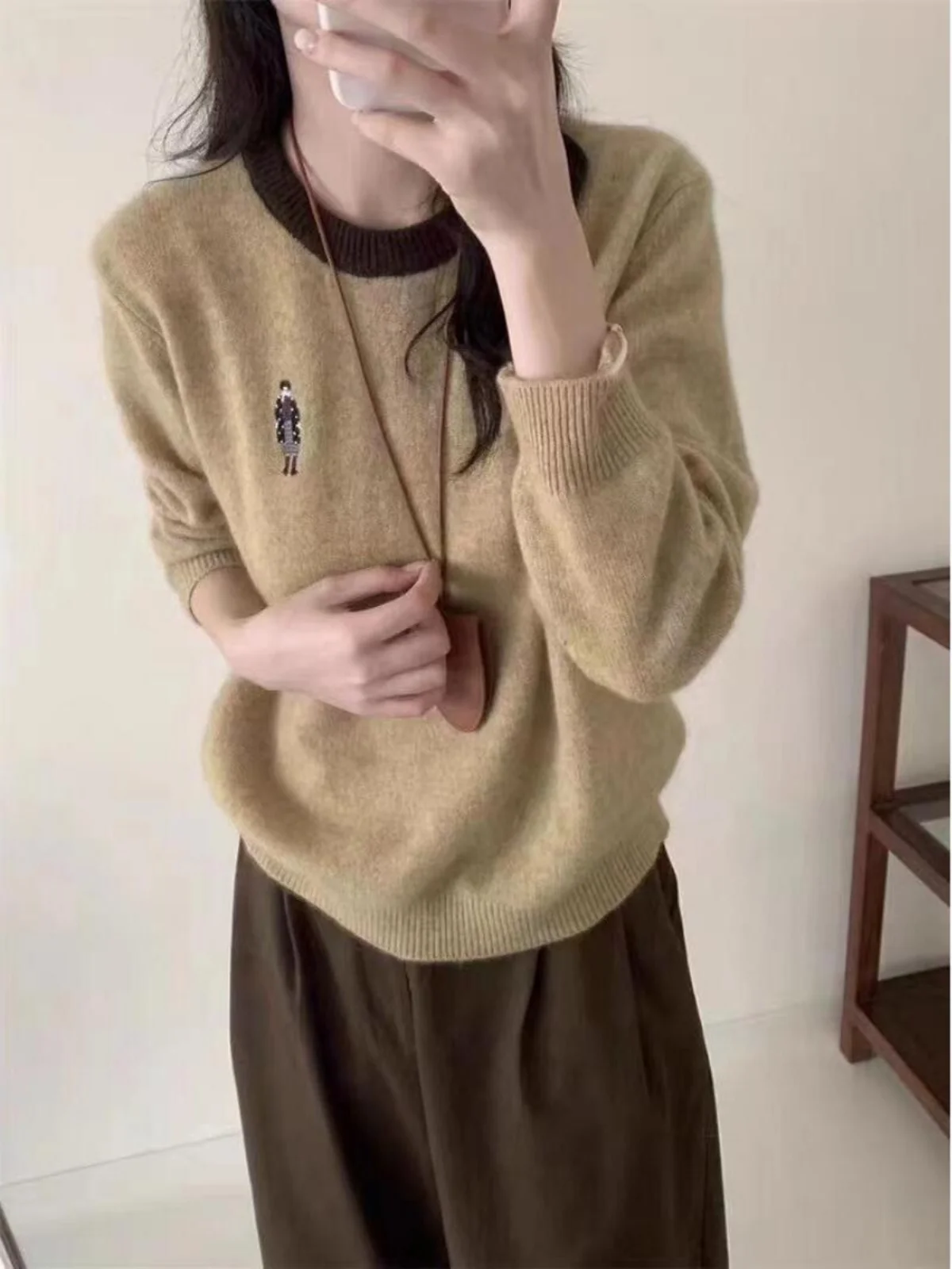 

Мягкий вельветовый женский вязаный свитер с длинными рукавами, вышивкой, удобный зимний базовый топ для повседневной носки, с круглым вырезом