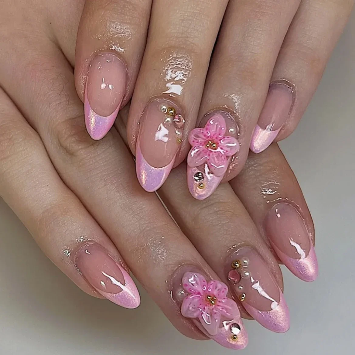 24 pezzi 3D dorato lava irregolare francese fiori marroni delicati corti quadrati unghie finte indossabili unghie finte punta arte stampa sulle unghie