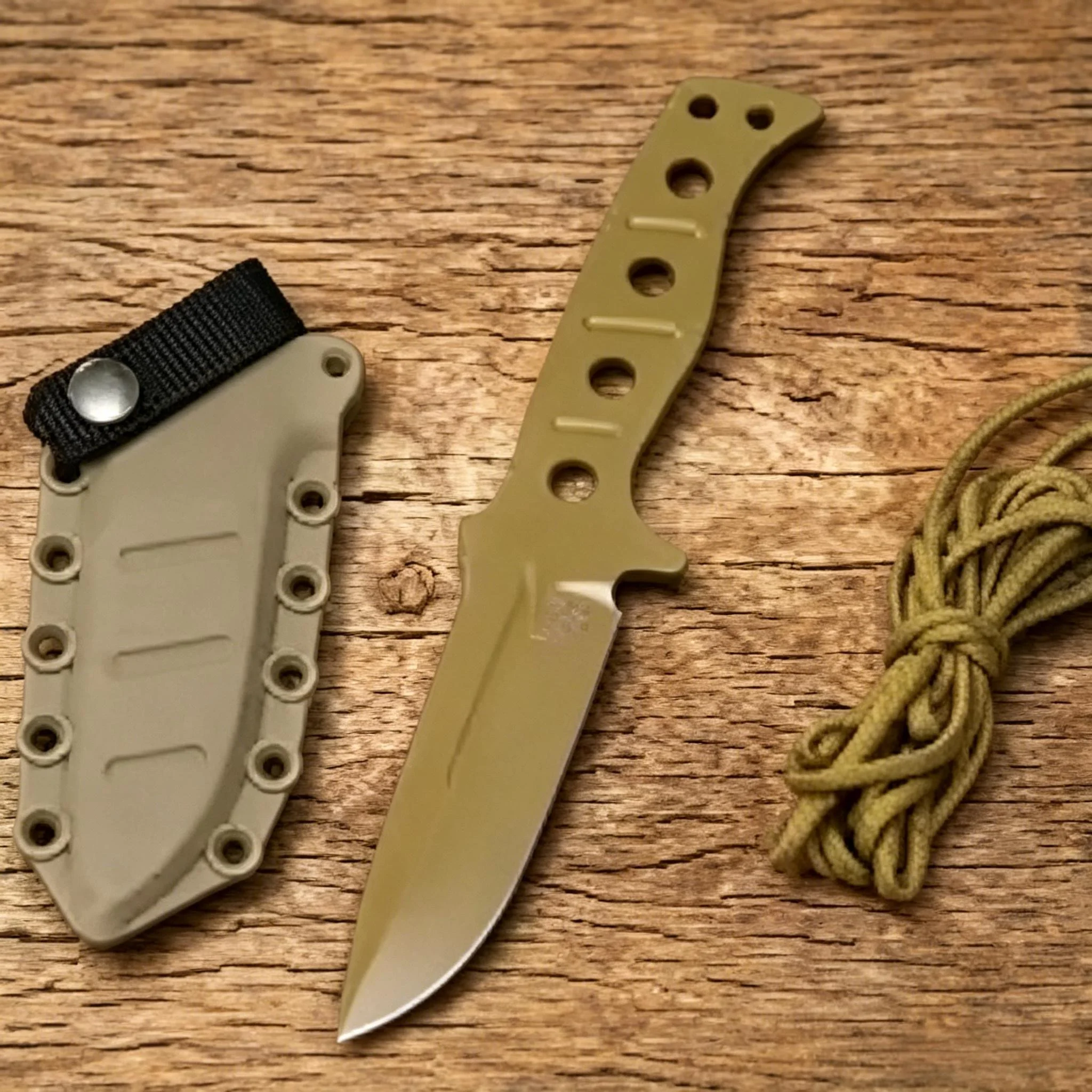 Multi-functional Outdoor Practical  Knife The Entire Knife Is Made of 9Cr18Mov Steel It Is Equipped with An Umbrella Rope