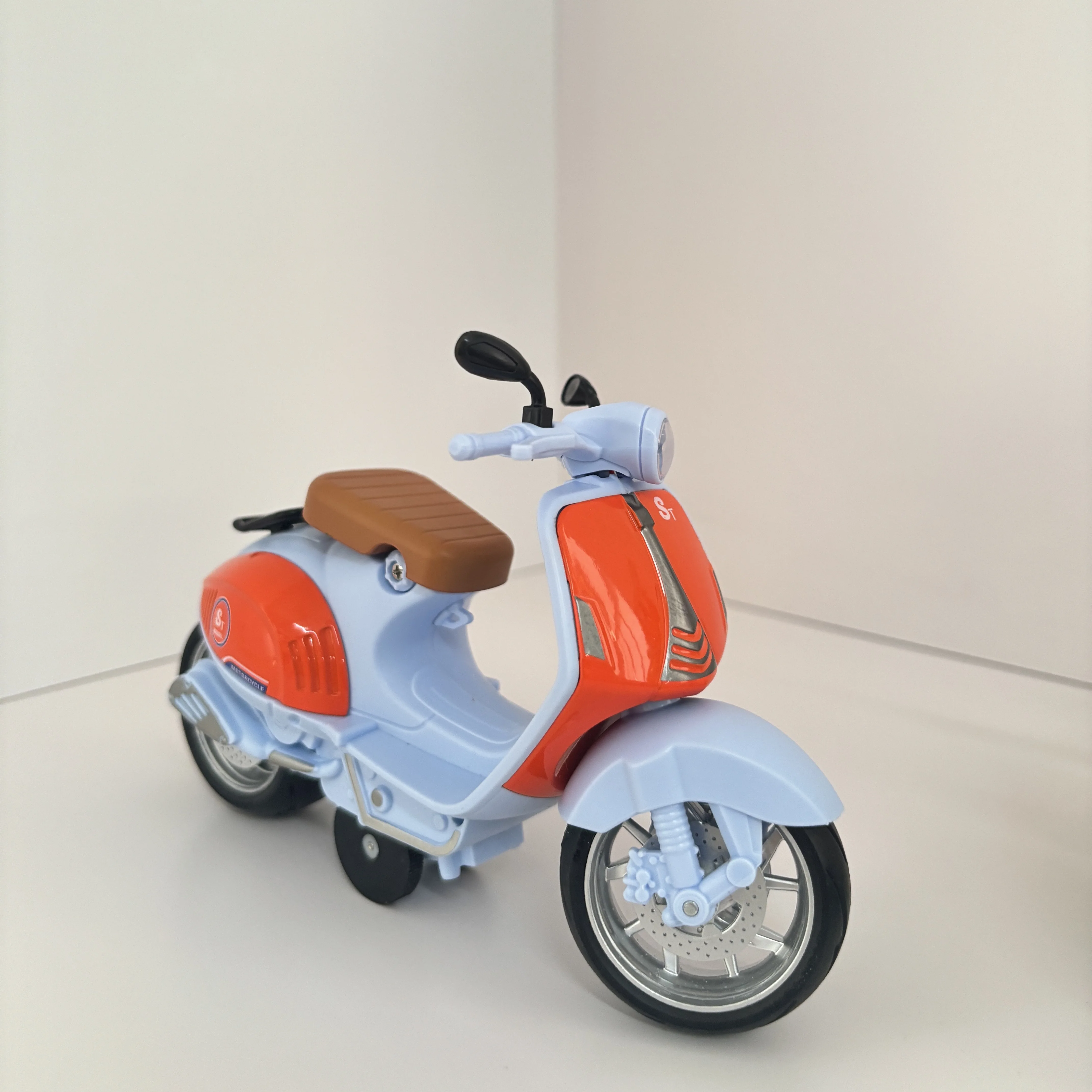 Mini motocicleta de ocio de aleación, modelo de coche, sonido y luz, Serie de simulación extraíble, juguetes Modelo 1: 10