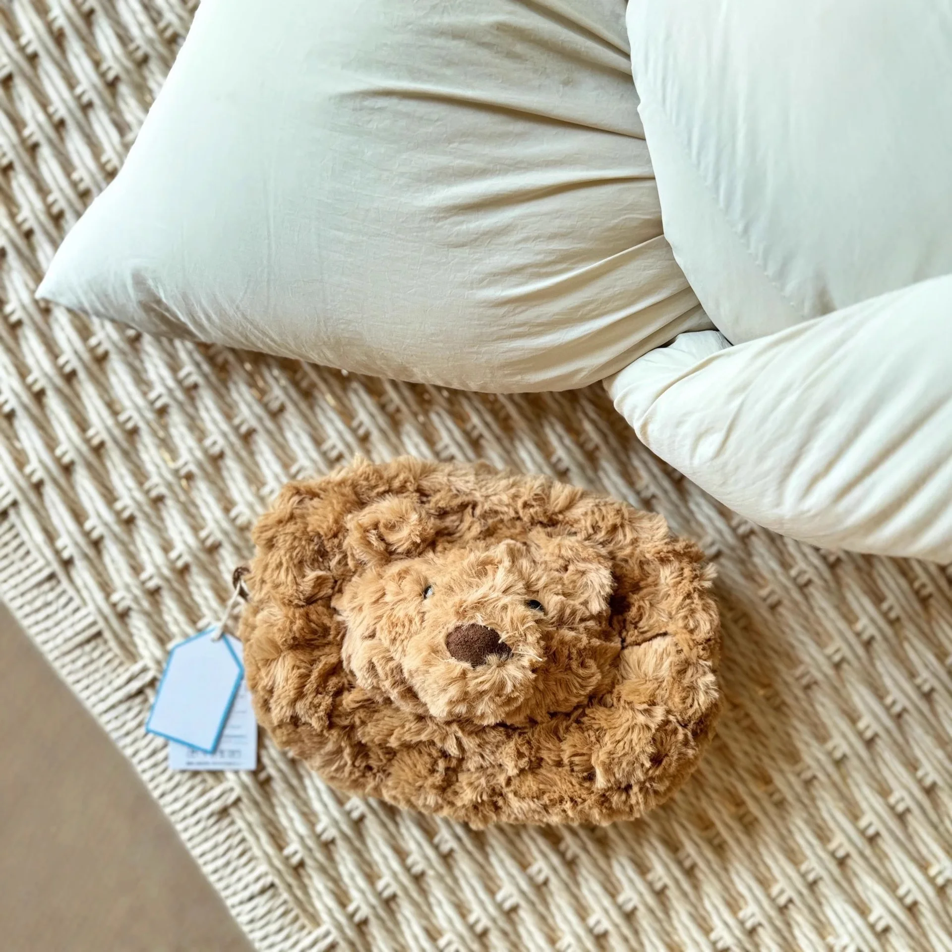 ふわふわのクマの形をしたぬいぐるみバッグ、女性用クロスボディショルダーバッグ、かわいいソフトハンドバッグ、女の子のデイリーカジュアルパーティーギフト、ボルサプラッシュ