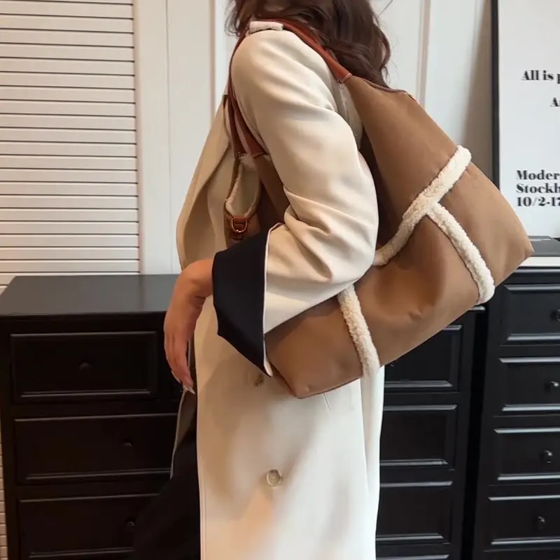 

2025 New Suede Ladies Patchwork Handbag Luxury Designer Autumn and Winter Large Capacity Versatile One Shoulder Crossbody Bag