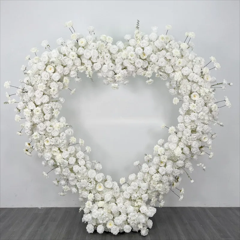 white heart-shaped flower arch for wedding decoration flowers