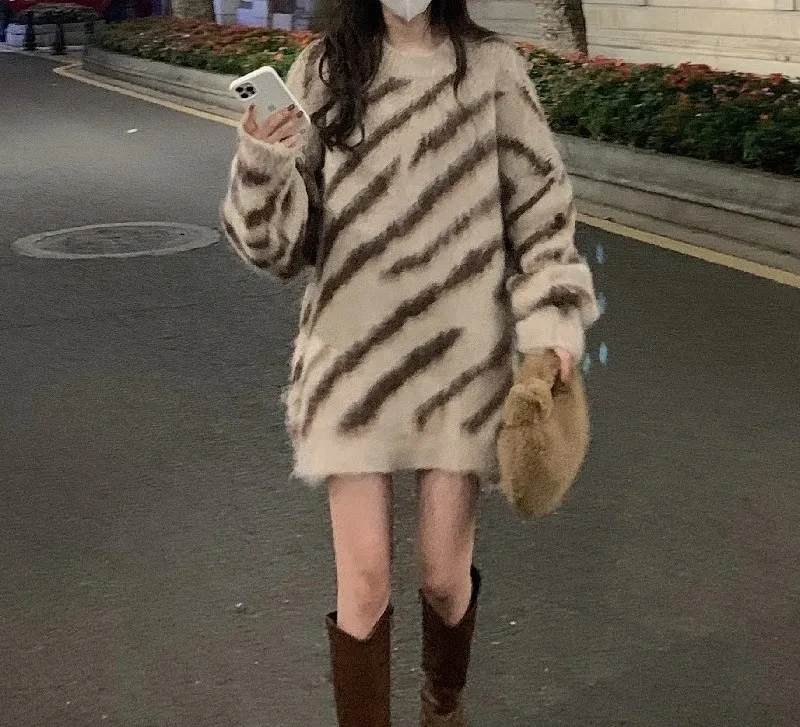 

Pullovers women sweater casual Zebra-patterned Spring loose thickened round-neck knitted sweater jacket women's clothing