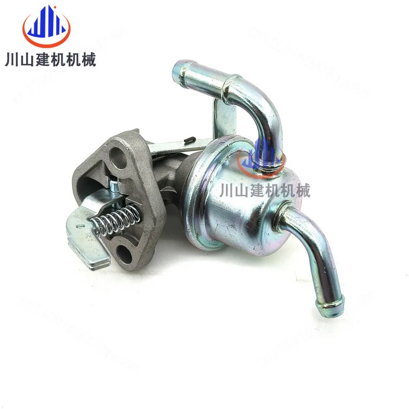 Hand Oil Pump D905 D1105 V1305 1505 Engine Manual Fuel Pump 16285-52032