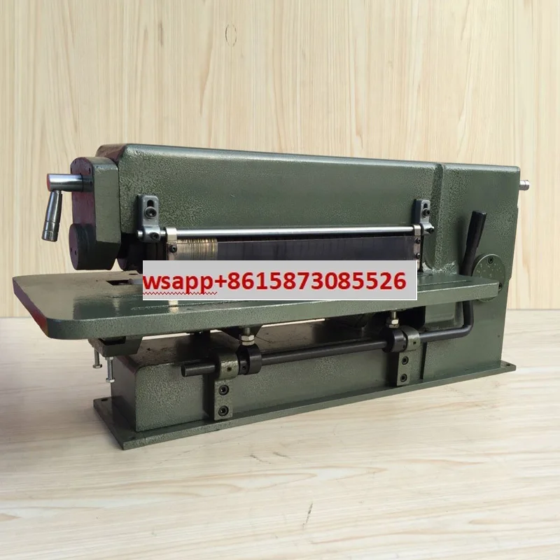 Round knife slitting machine//PVC /leather /genuine leather
