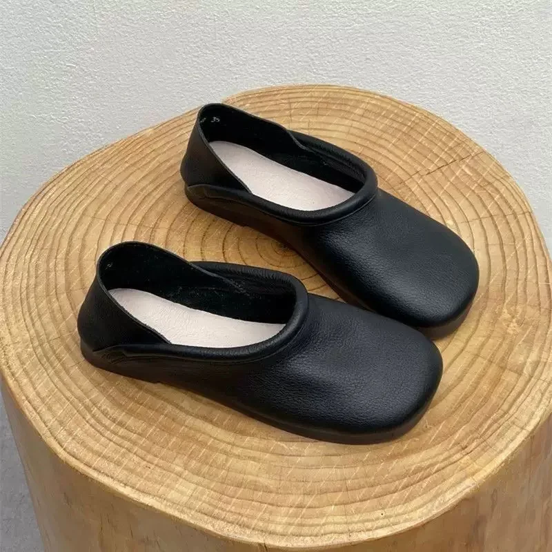 Women's Single Shoes Spring and Autumn New Leather Casual Shoes Retro Soft Soled Flat Shoes Round Toe Two on Single Shoes
