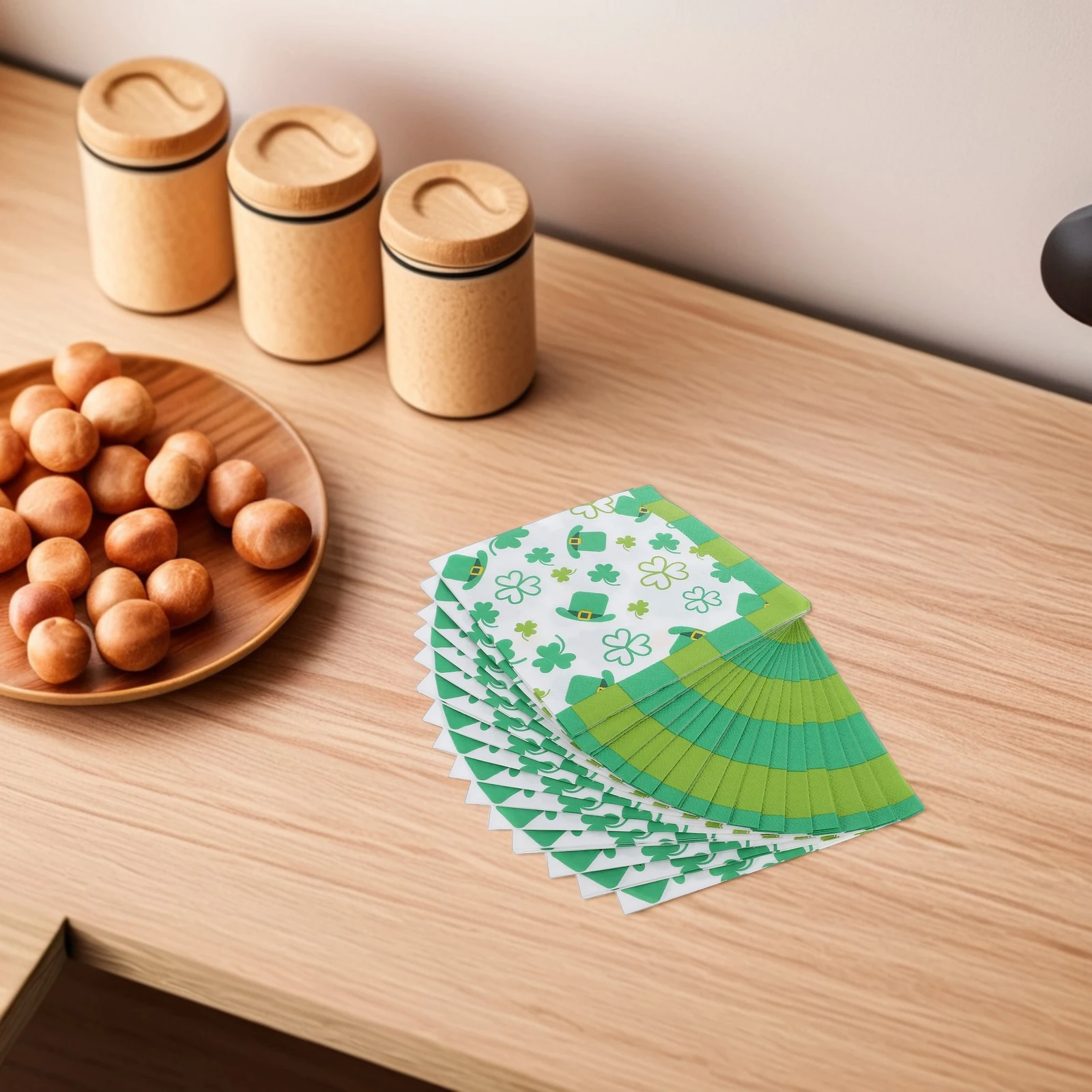 20 قطعة مناديل ورقية لعيد القديس باتريك تصميم شامروك مناديل عشاء للاستعمال مرة واحدة لوازم الحفلات الأيرلندية ديكور للطاولات الاحتفالية #1
