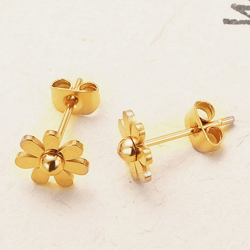 Pair Stainless Steel Daisy Earrings Mini Cute Flower Stud Chrysanthemum Jewelry Gift for Women Golden Earrings