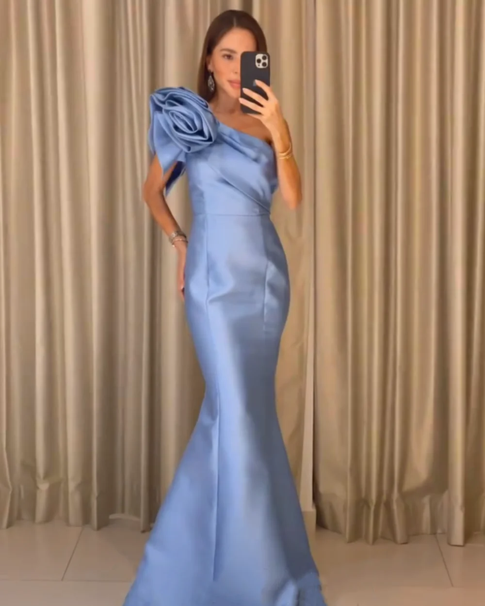 

Customized Modern Style Exquisite Charmeuse Pleat Flower Mermaid One-shoulder Long Dresses Bespoke Occasion Dresses High Quality