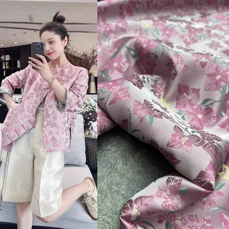 

Fashion Product Quality Light Luxury Pink Triangle Plum Blossom Five Fold Weft Silk Song Brocade Fabric Coat Vest Dress Fabrics