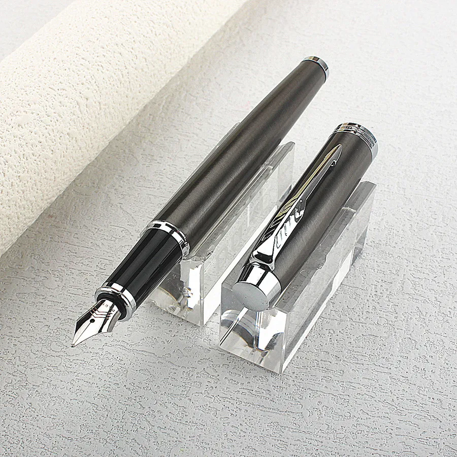 Luxury Gold Classic Style Silver Clip Metal Fountain Pen 0.5mm Nib Steel Ink Pens for Gift Office Supplies School Supplies