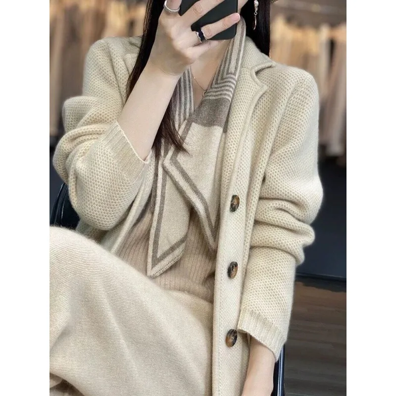 Autumn and Winter Women\'s Solid Color Suit Collar Long Sleeve Single Breasted Knitted Cardigan Pockets Fashion Office Lady Tops