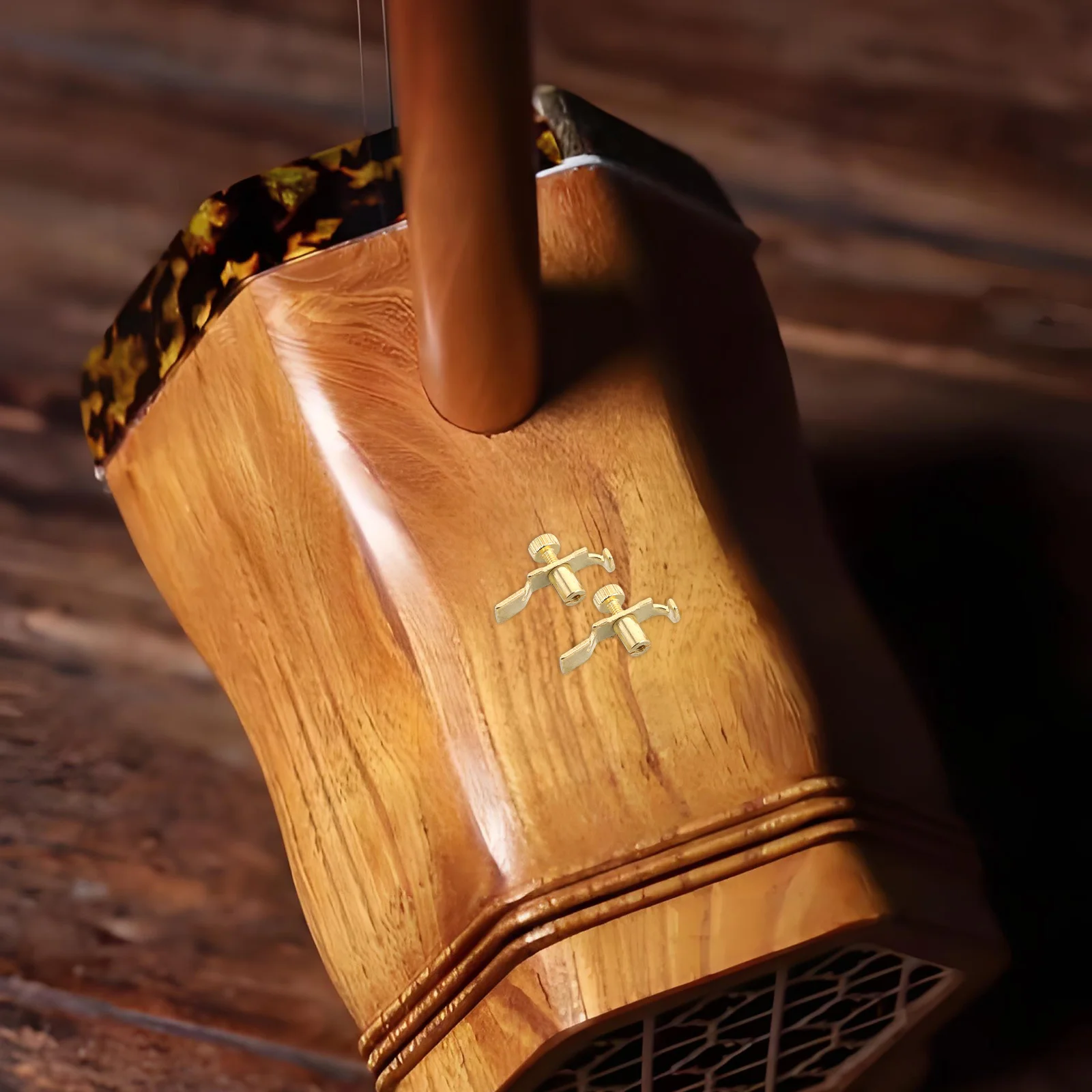 قطعتان من موالف Erhu المتين باللون الذهبي، وظائف التعديل المفصلة الخارجية مثالية لملحقات احتياجات اللعب المختلفة