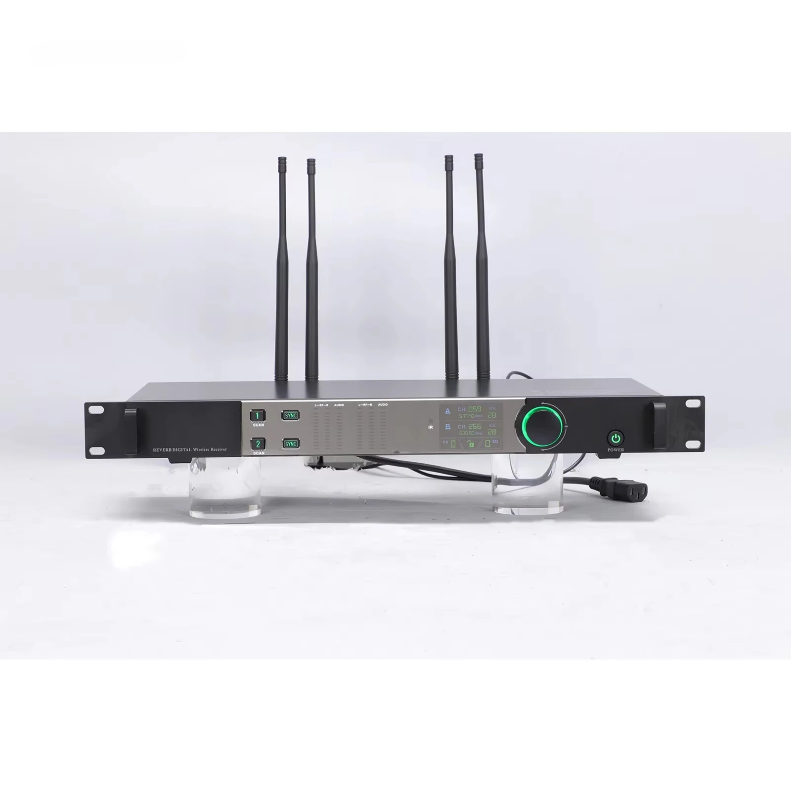 

TFT-200PLUS with Effects True Diversity Stage Performance UHF Wireless Metal Microphone 2CH for Concert Karaoke Singing Party