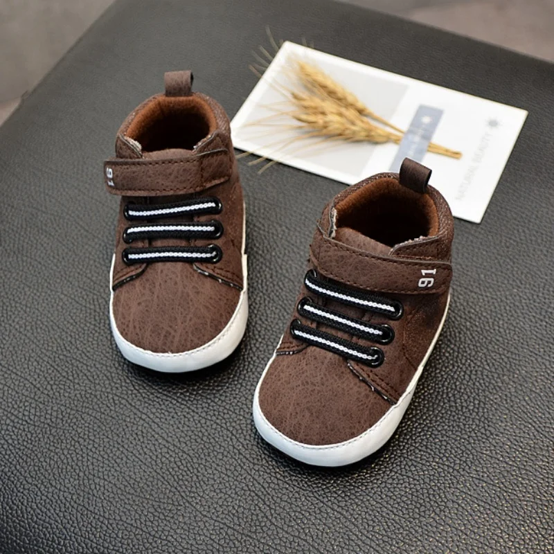 Frühlings- und Herbstmode-Babyschuhe aus Segeltuch für Jungen und Neugeborene, rutschfeste Wanderschuhe mit weicher Sohle für Kinder im Vorschulalter