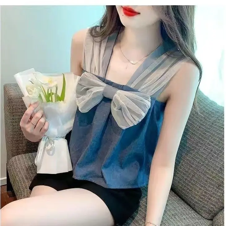 Sleeveless Denim Vest For Women In Summer Wear Design Niche Lace Spliced Bow Age-reducing Short Suspender Top