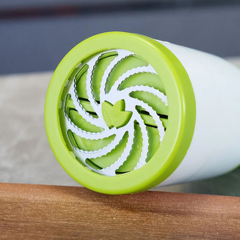 Herb Grinder Spice Seasoning Grinder Multifunctional Kitchen Utensils Vegetable Leaf Cilantro Chopper For Pasta Herb Mills