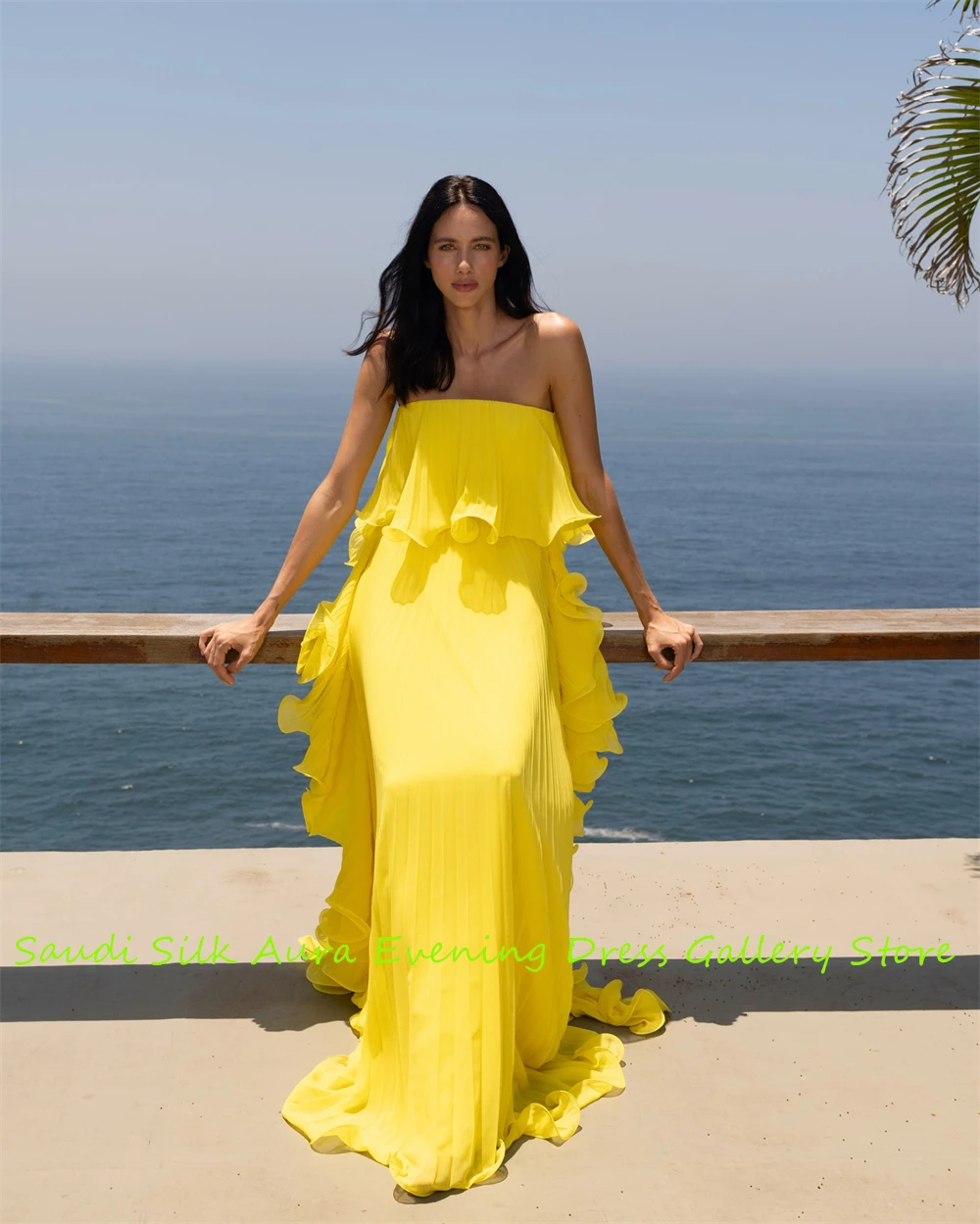 Customized Exquisite Yellow Chiffon Evening Dress Strapless Short Sleeves Cocktail Dress Ruffles High Quality Bridal Party