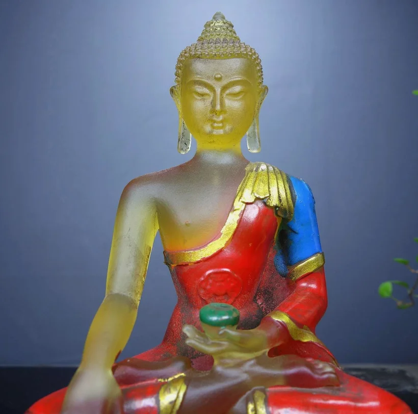 Chinese Old Peking Glass Gilt Painted Exquisite Sakyamuni Buddha Statue 6469Chinese Old Peking Glass Gilt Painted Exquisite Saky