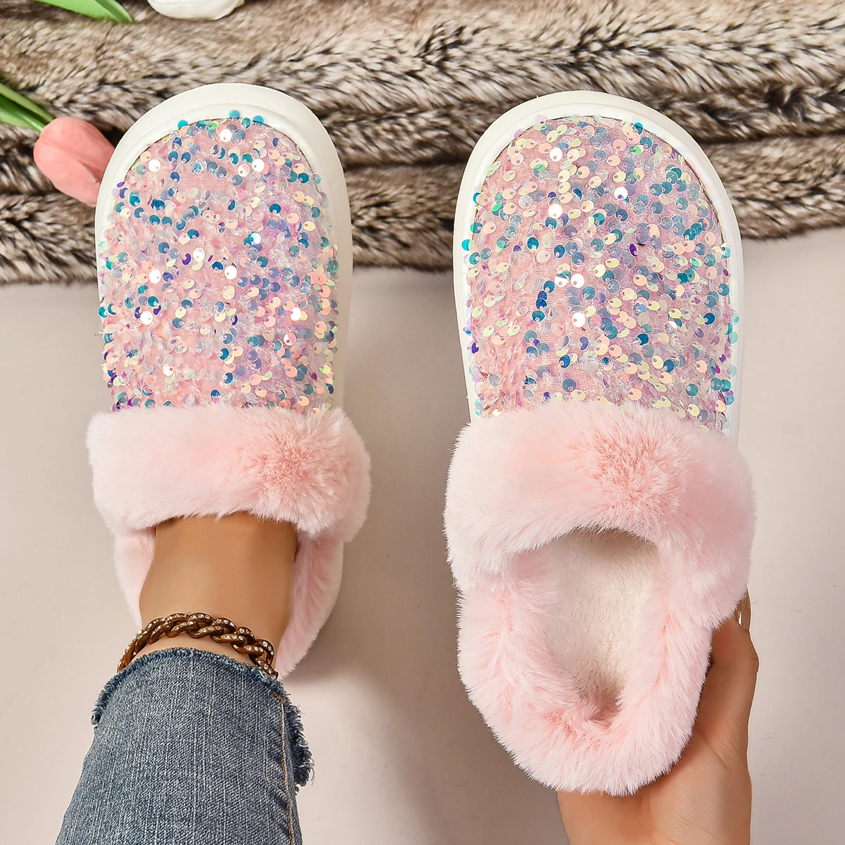 

Shining Sequins Home Fur Slippers Women 2025 Winter Warm Plush Flat Cotton Shoes Woman Indoor Bedroom Soft Sole Fluffy Slippers
