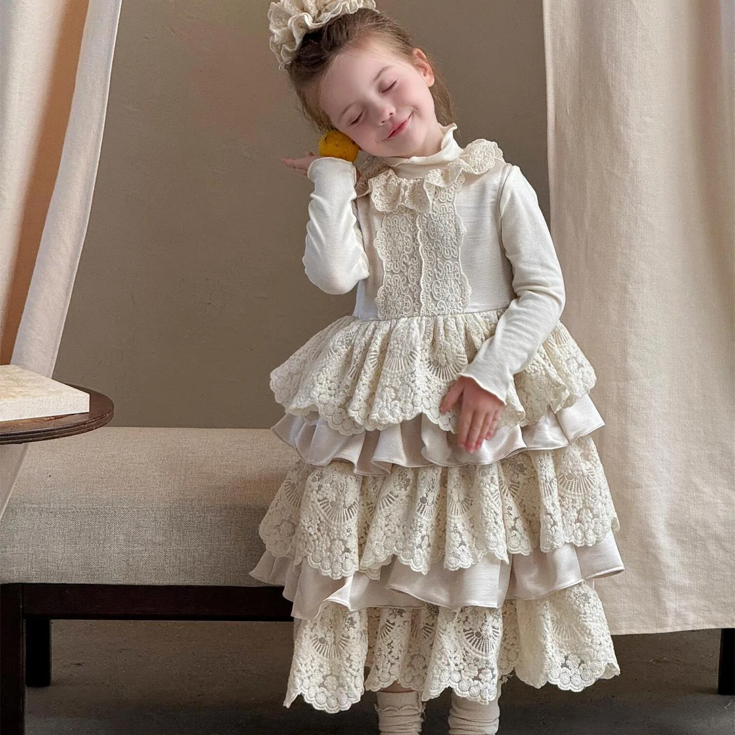 

Korean Children Clothing 2025 Autumn New Girls Sleeveless Dress Lace Retro Temperament Birthday Princess Dress