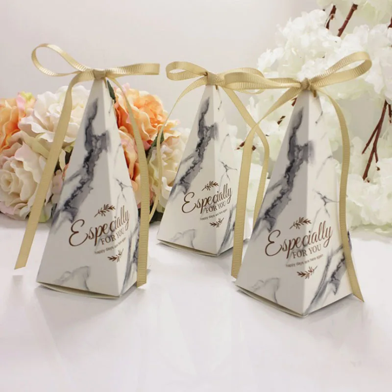 10pcs/lot High end Triangular Pyramid Chocolate Packaging Box Wedding  Dragees Box with Ribbon Gift Boxes for Events