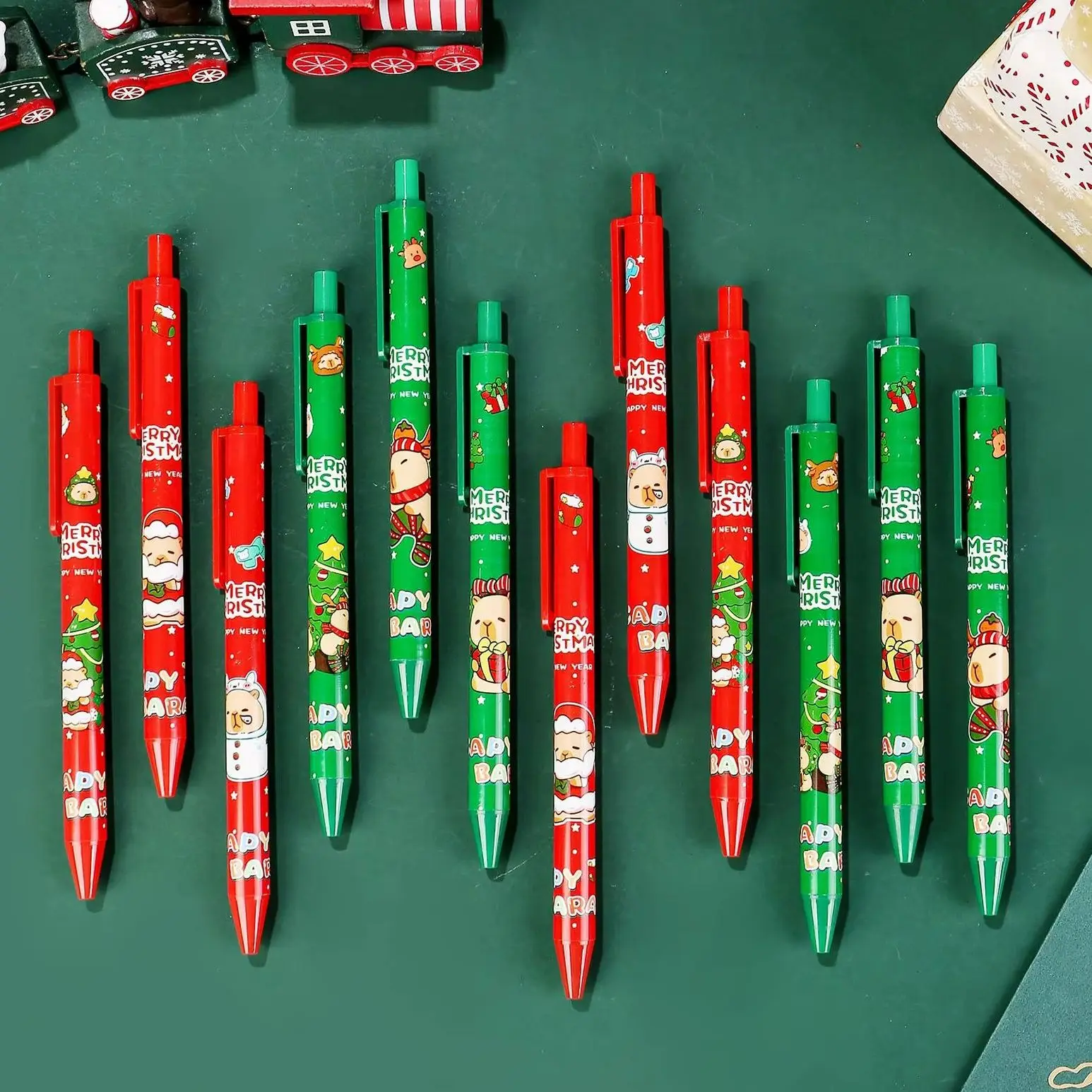 

20 шт./лот, новые кавайные рождественские гелевые ручки с капибарой, ST 0,5 мм, черные чернила, гладкие письменные школьные канцелярские принадлежности, детские рождественские подарки