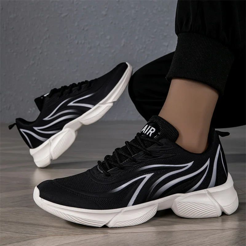 New large size men's flying woven sports shoes fashion lightweight thick soles comfortable non-slip wear-resistant casual shoes