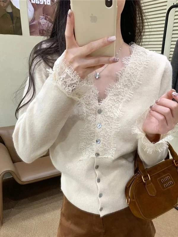 

Women's Autumn Winter Slim Fit Cardigan Soft Gentle Wind Top French Lace Splicing Knitted Sweater