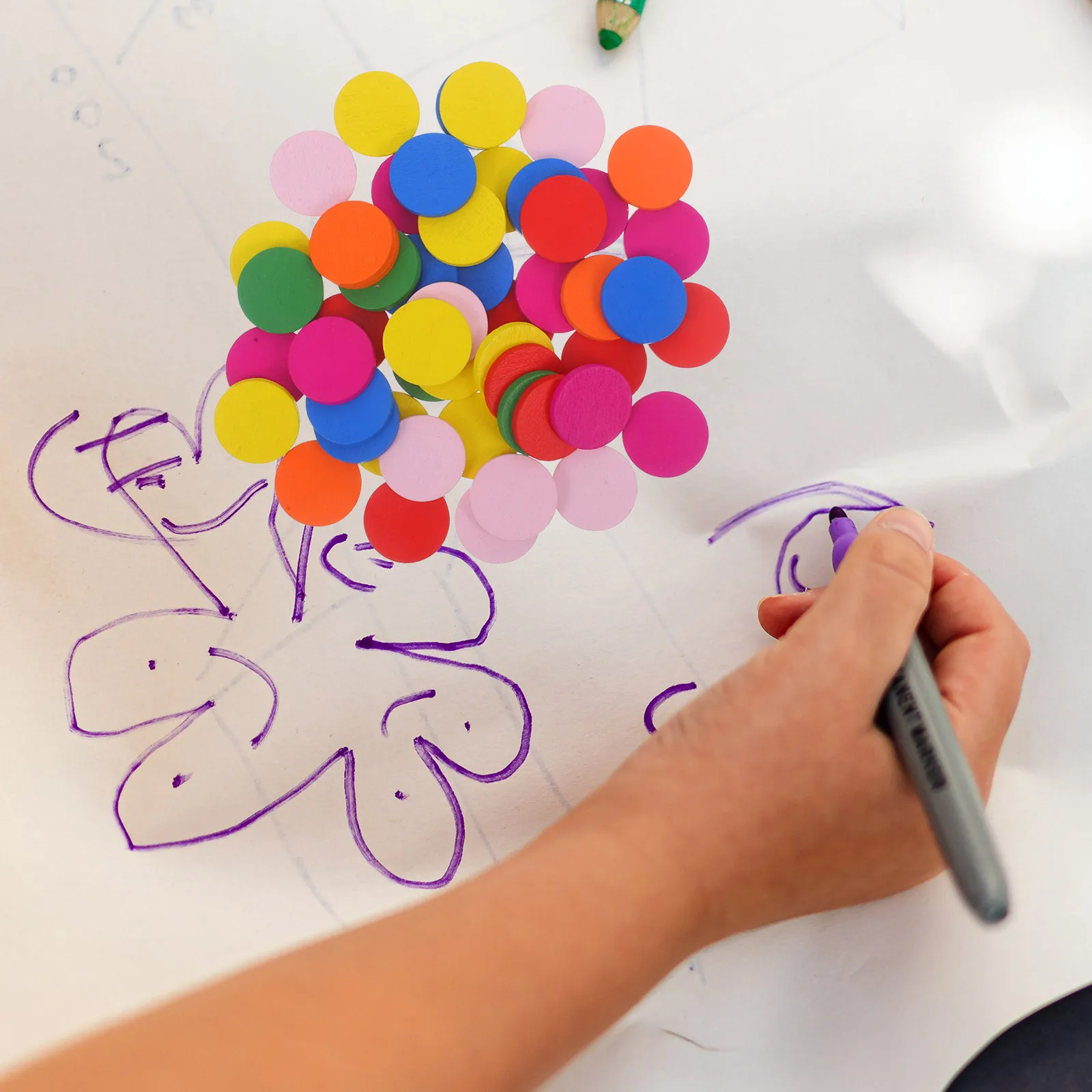 50 قطعة أقراص خشبية ملونة ممتازة قطع مستديرة وسائل تعليمية للرياضيات أدوات تعلم التلاميذ قطعة خشبية مستديرة