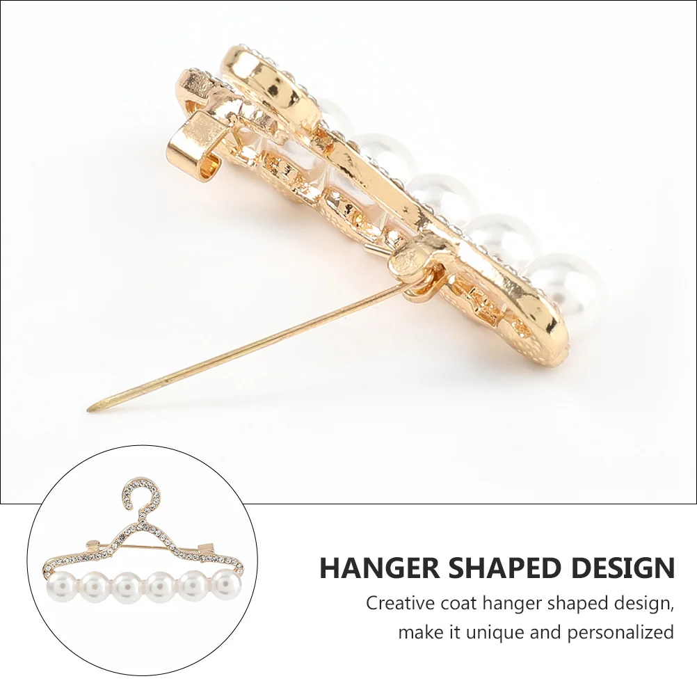 

1Pcs Coat Hanger Shaped Brooch Rhinestone Pearl Decorative Clothing Accessory Exquisite Gift Antipeeping Wearresistant